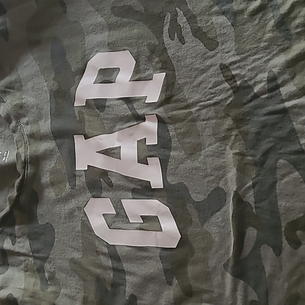 GAP t-shirt - Picture 2 of 3